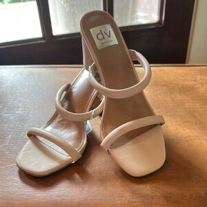 DV by Dolce Vita Women's Tan Heeled Sandals